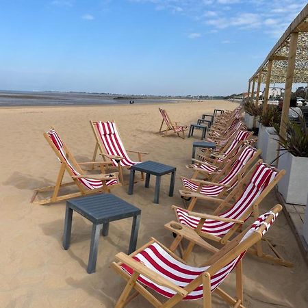Acadie Saint Victor - Hotel Restaurant - Face Mer - Chatelaillon Plage Kültér fotó