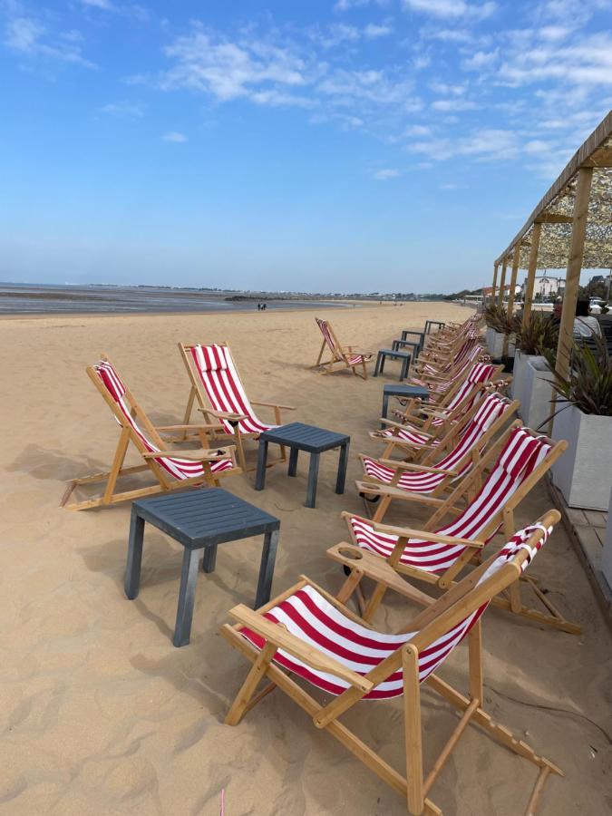 Acadie Saint Victor - Hotel Restaurant - Face Mer - Chatelaillon Plage Kültér fotó