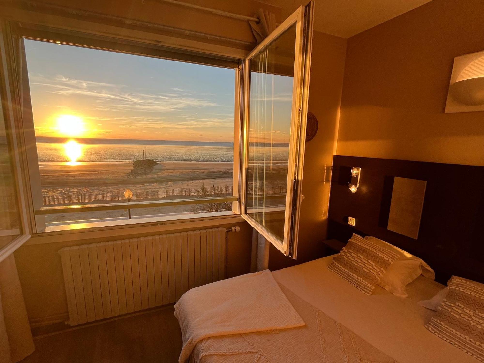 Acadie Saint Victor - Hotel Restaurant - Face Mer - Chatelaillon Plage Kültér fotó